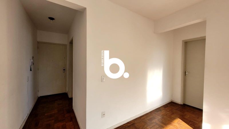 Apartamento de 1 dormitório em andar alto com vista panorâmica