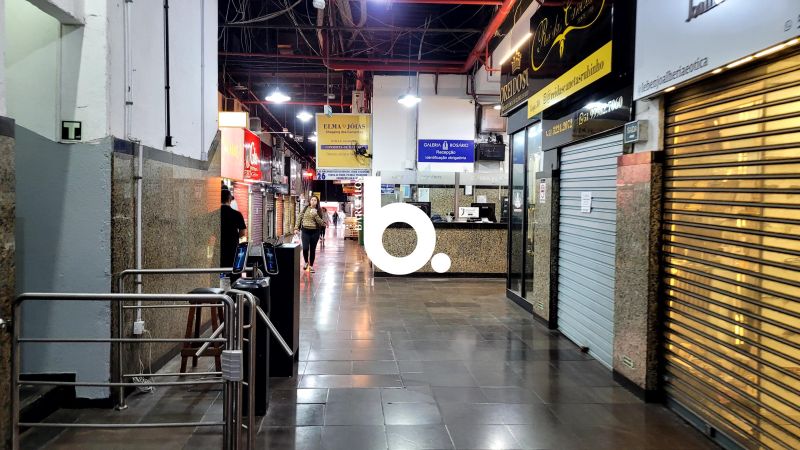 Apartamento estilo JK mobiliado na Galeria do Rosário