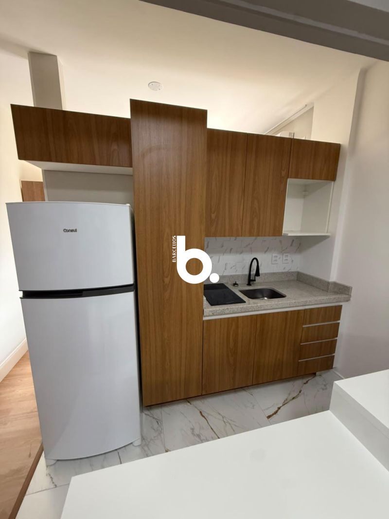 Apartamento estilo JK mobiliado na Galeria do Rosário