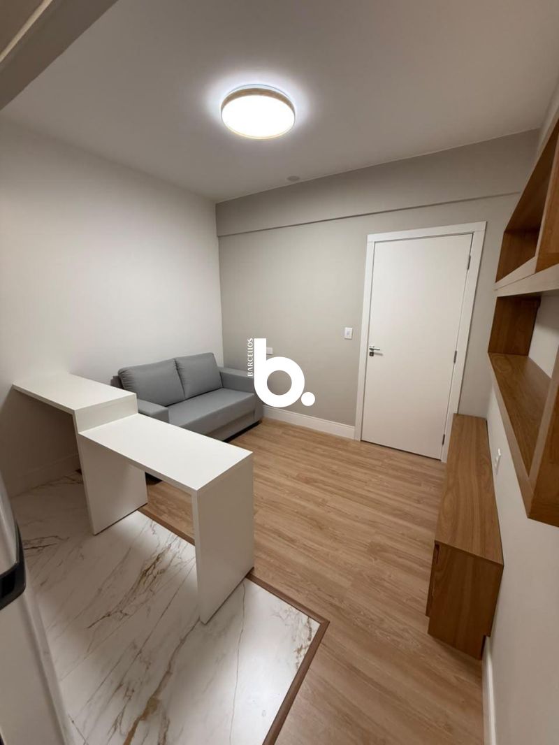 Apartamento estilo JK mobiliado na Galeria do Rosário
