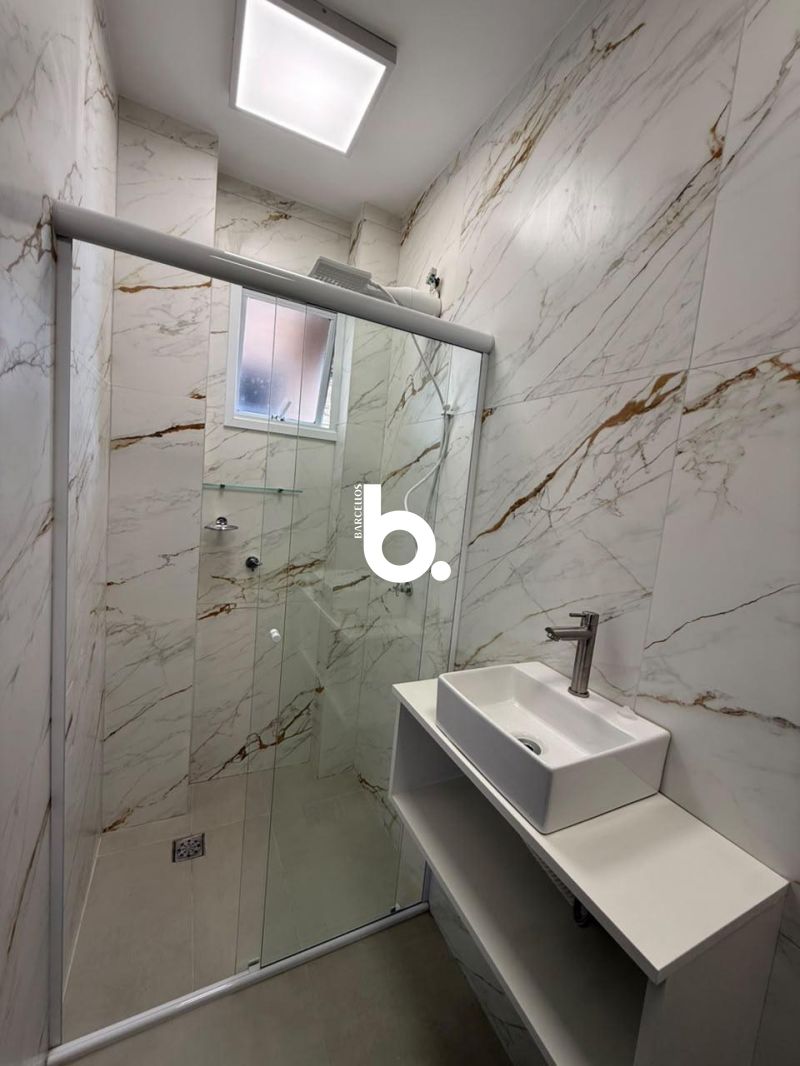 Apartamento estilo JK mobiliado na Galeria do Rosário