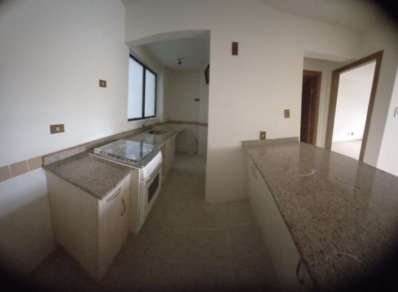 Apartamento com 1 quarto, 1 banheiro e 50m² para alugar no bairro Centro, Pelotas