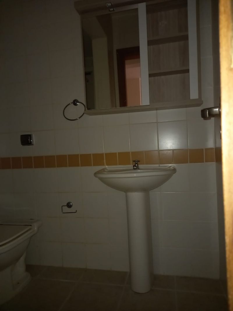 Apartamento com 1 quarto, 1 banheiro e 50m² para alugar no bairro Centro, Pelotas