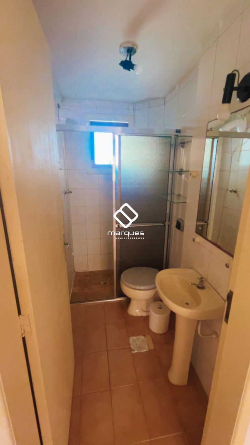 Apartamento com 2 quartos, 1 banheiro e 50m² para alugar no bairro Centro, Pelotas