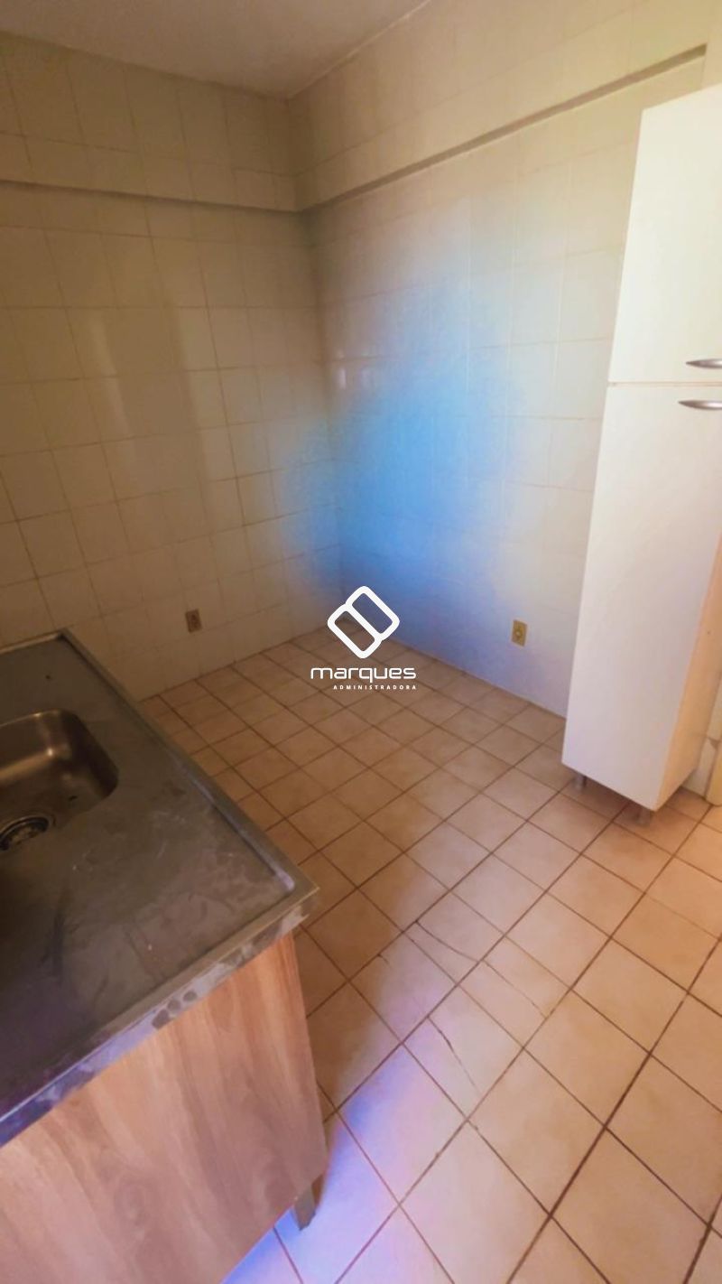Apartamento com 2 quartos, 1 banheiro e 50m² para alugar no bairro Centro, Pelotas