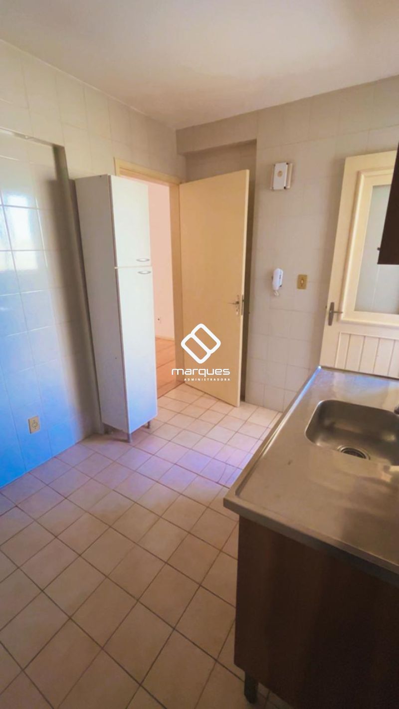 Apartamento com 2 quartos, 1 banheiro e 50m² para alugar no bairro Centro, Pelotas