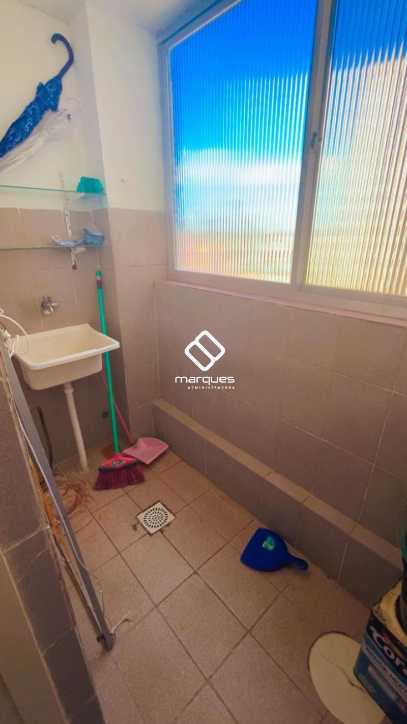 Apartamento com 2 quartos, 1 banheiro e 50m² para alugar no bairro Centro, Pelotas