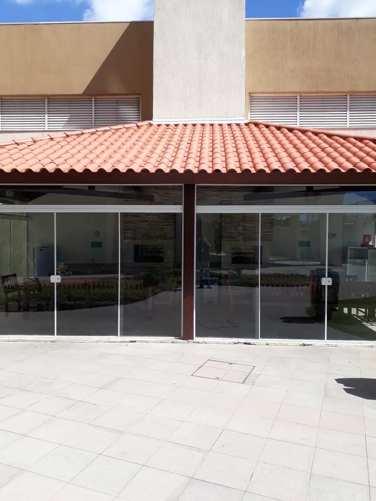 Apartamento com 2 quartos e 65m² para alugar no bairro Areal, Pelotas