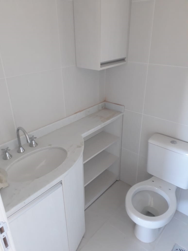 Apartamento com 2 quartos e 65m² para alugar no bairro Areal, Pelotas