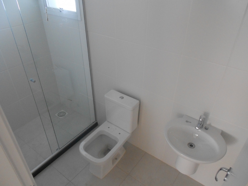 Apartamento com 3 quartos, 2 banheiros e 90m² para alugar no bairro Três Vendas, Pelotas