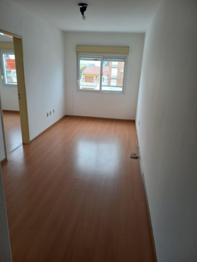 Apartamento com 1 quarto, 1 banheiro e 40m² para alugar no bairro Centro, Pelotas
