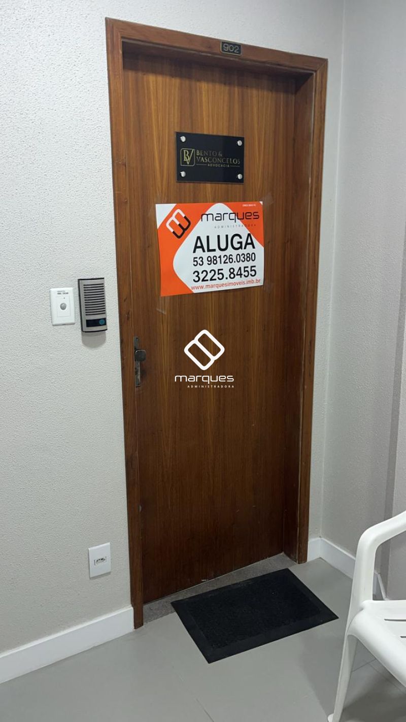 Sala com 1 banheiro e 75m² para alugar no bairro Centro, Pelotas