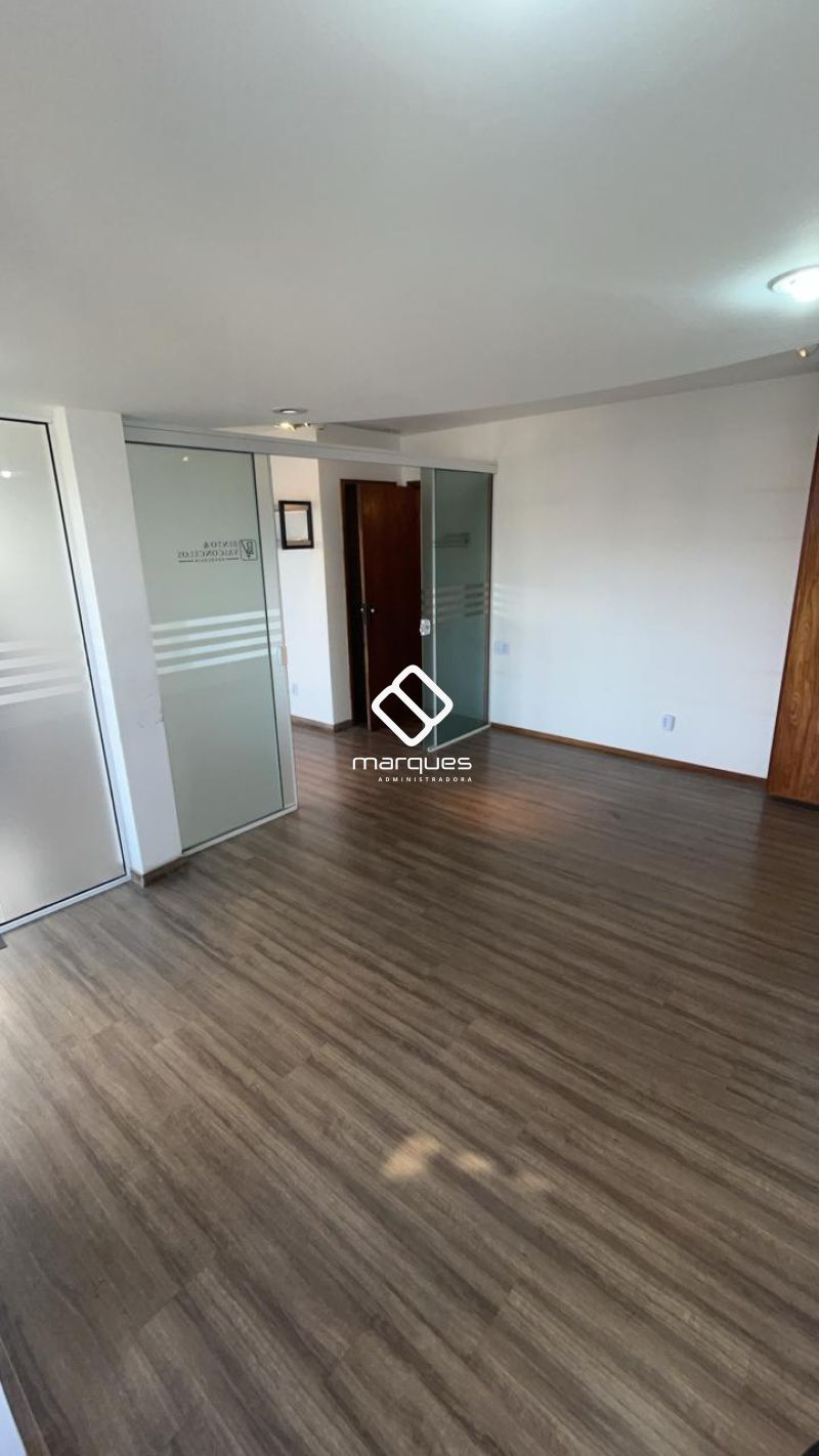 Sala com 1 banheiro e 75m² para alugar no bairro Centro, Pelotas