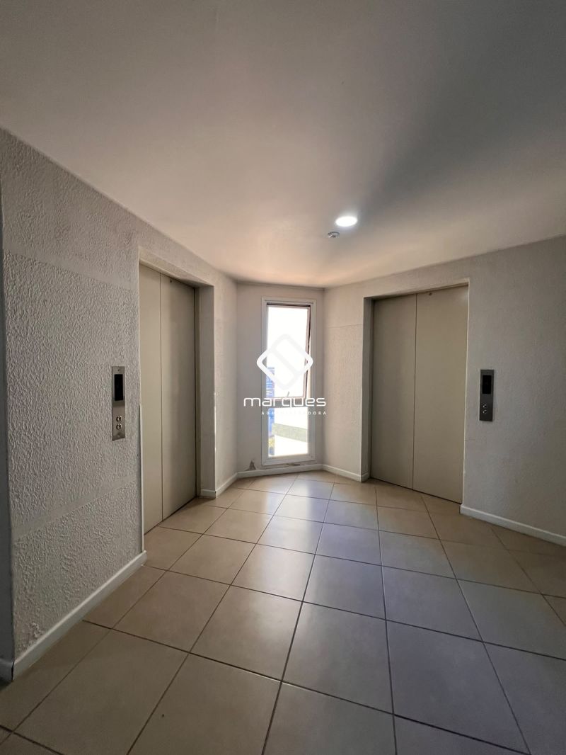 Apartamento com 2 quartos, 2 banheiros e 85m² para alugar no bairro Areal, Pelotas