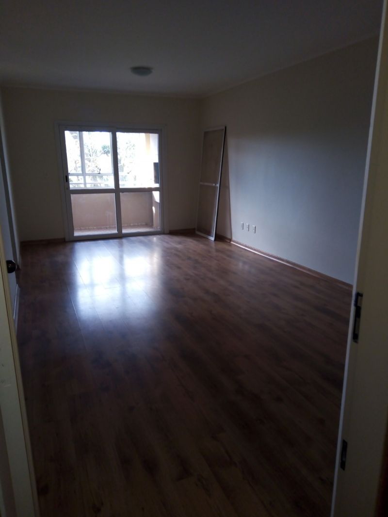 Apartamento com 2 quartos, 2 banheiros e 100m² para alugar no bairro Centro, Pelotas