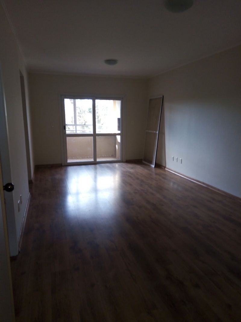 Apartamento com 2 quartos, 2 banheiros e 100m² para alugar no bairro Centro, Pelotas