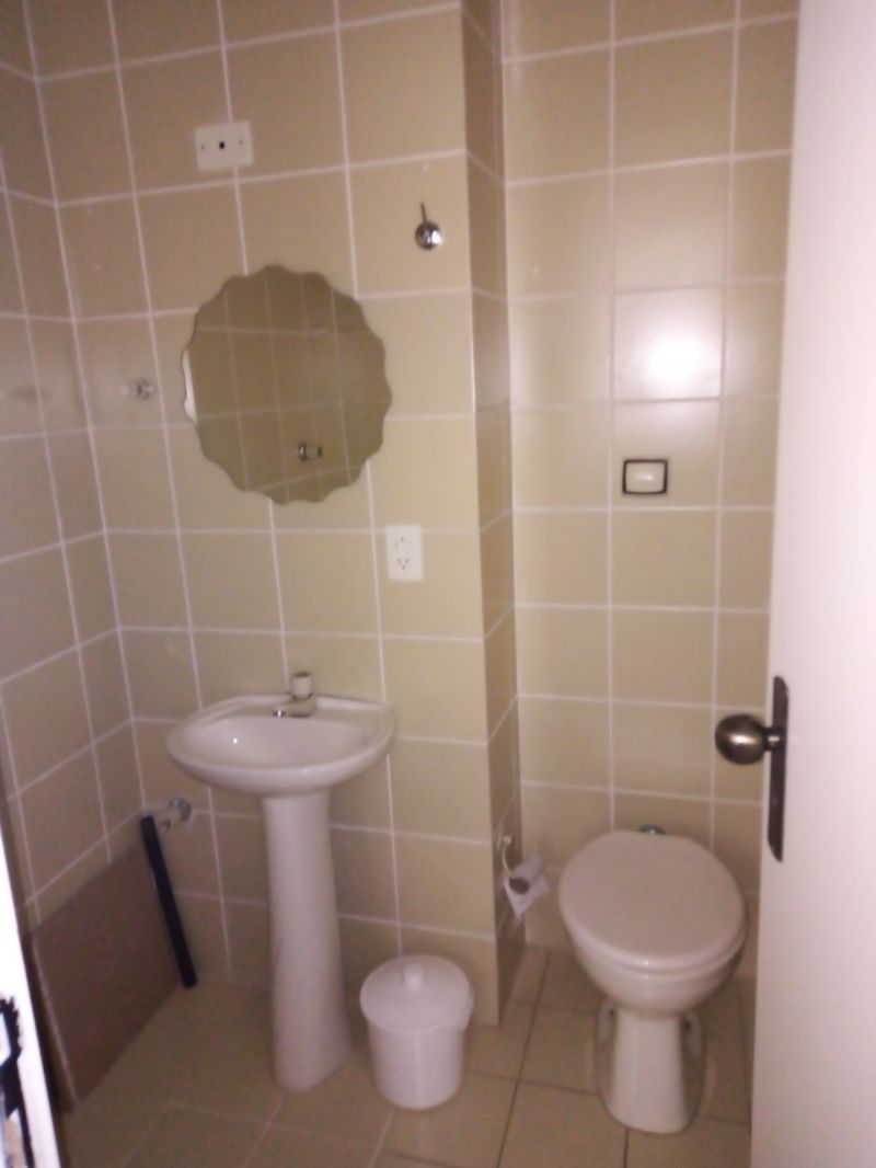Apartamento com 2 quartos, 2 banheiros e 100m² para alugar no bairro Centro, Pelotas