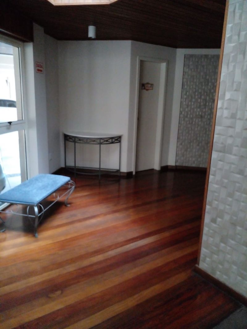 Apartamento com 2 quartos, 2 banheiros e 100m² para alugar no bairro Centro, Pelotas