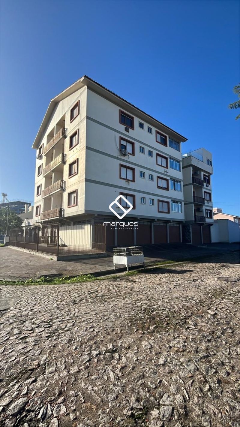 Apartamento com 3 quartos, 2 banheiros e 100m² para alugar no bairro Centro, Pelotas