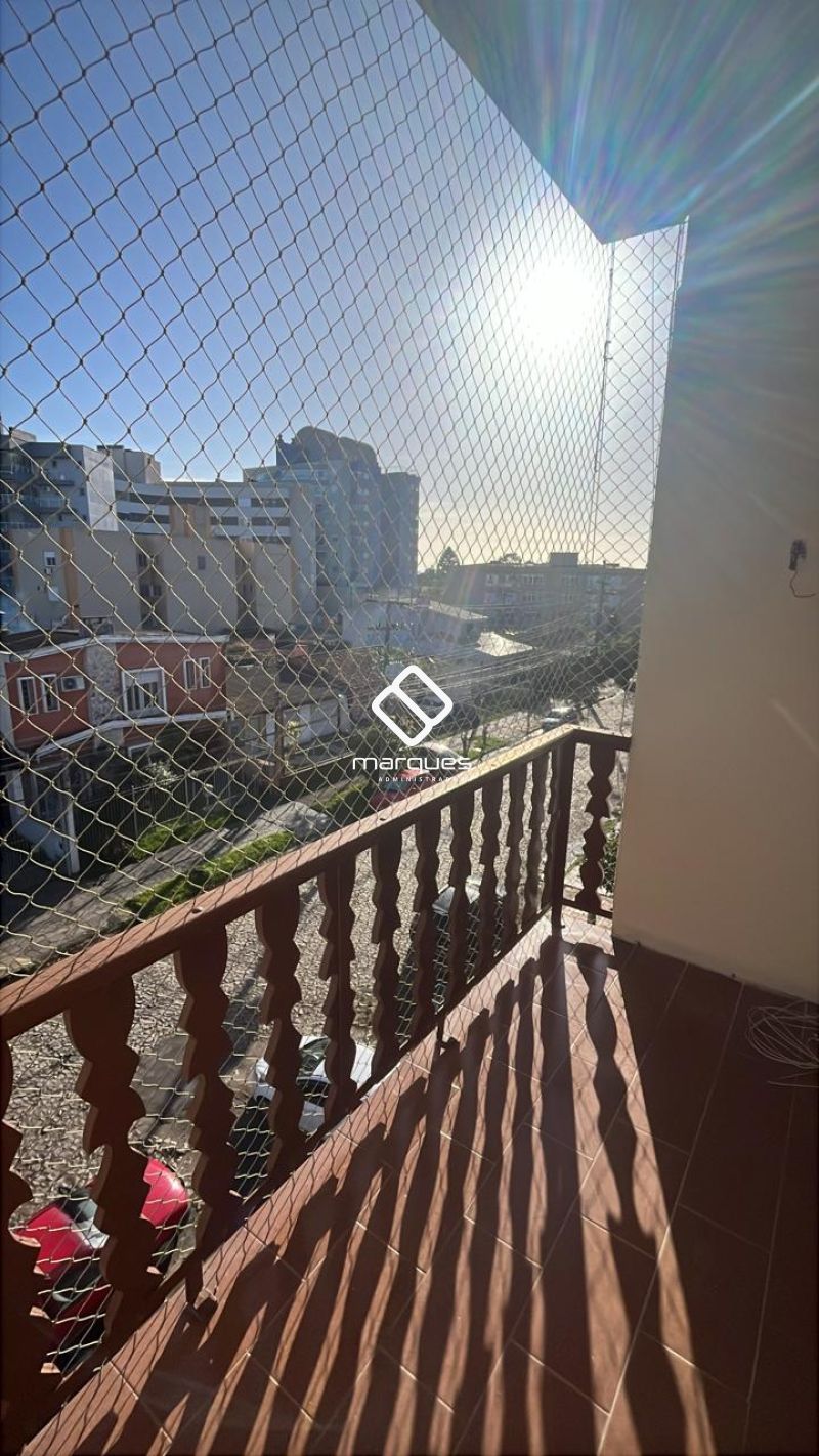 Apartamento com 3 quartos, 2 banheiros e 100m² para alugar no bairro Centro, Pelotas