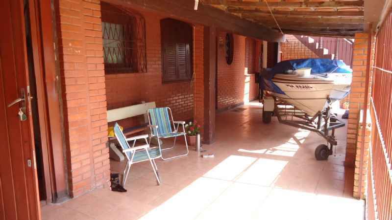 Casa com 2 quartos, 1 banheiro e 143m² à venda no bairro Laranjal, Pelotas