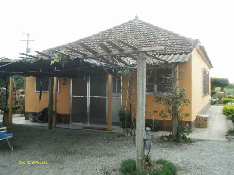 Sítio com 3 quartos, 1 banheiro e 200m² à venda no bairro Fragata, Pelotas