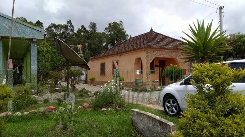 Sítio com 3 quartos, 1 banheiro e 200m² à venda no bairro Fragata, Pelotas