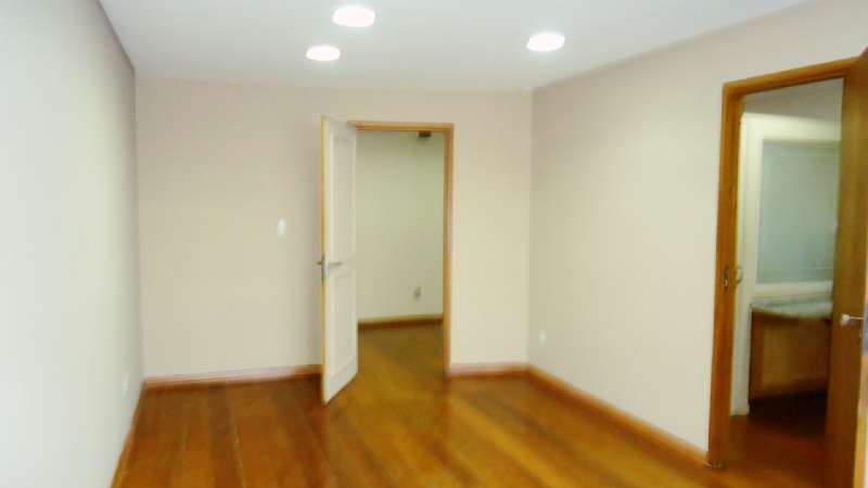 Sala com 62m² à venda no bairro Centro, Pelotas