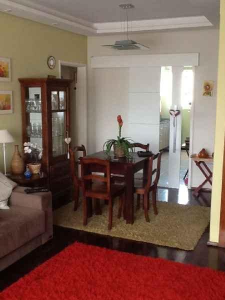 Apartamento com 3 quartos, 1 banheiro e 121m² à venda no bairro Centro, Pelotas