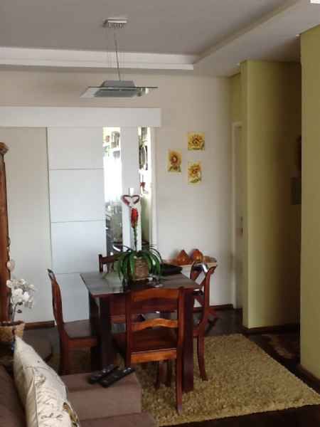 Apartamento com 3 quartos, 1 banheiro e 121m² à venda no bairro Centro, Pelotas