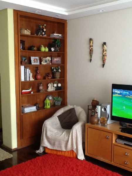 Apartamento com 3 quartos, 1 banheiro e 121m² à venda no bairro Centro, Pelotas