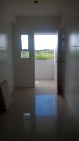 Apartamento com 3 quartos, 1 banheiro e 116m² à venda no bairro Laranjal, Pelotas