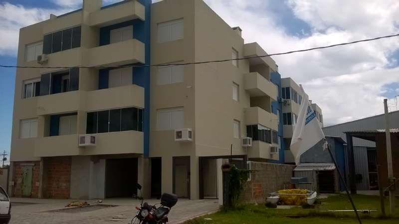 Apartamento com 3 quartos, 1 banheiro e 116m² à venda no bairro Laranjal, Pelotas