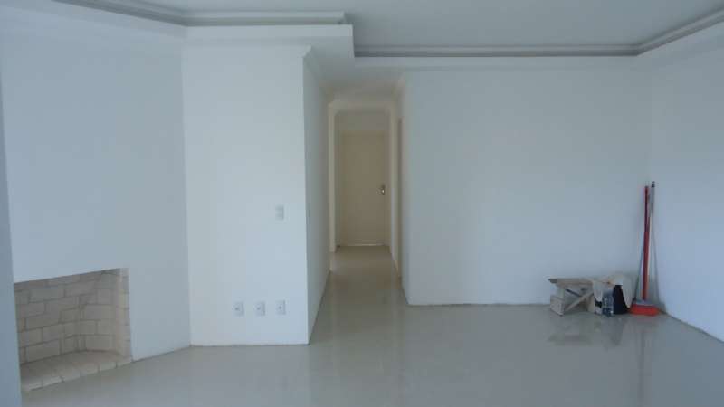 Apartamento com 3 quartos, 1 banheiro e 116m² à venda no bairro Laranjal, Pelotas