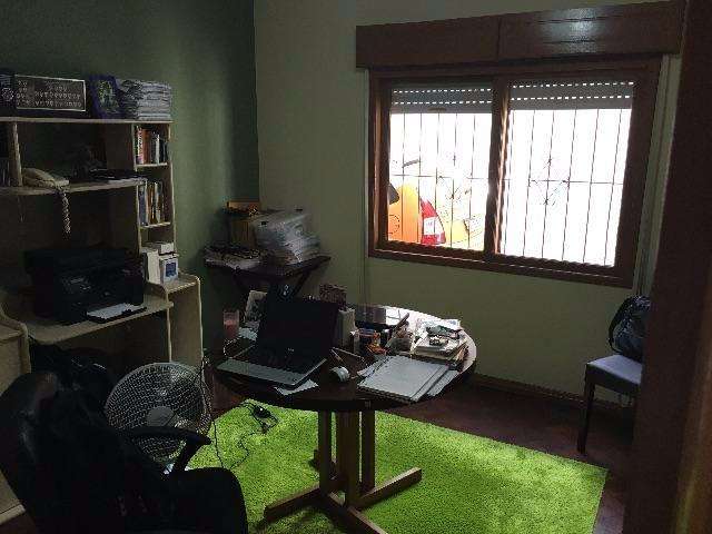Casa com 4 quartos, 2 banheiros e 211m² à venda no bairro Cohab Tablada, Pelotas