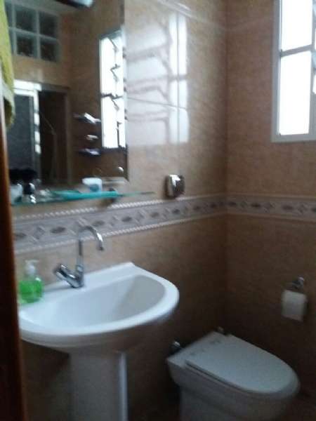 Casa com 3 quartos, 2 banheiros e 174m² à venda no bairro Laranjal, Pelotas