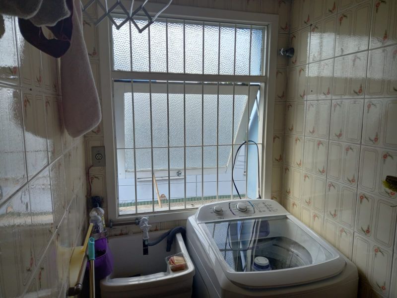 Apartamento com 2 quartos, 1 banheiro e 62m² para alugar no bairro Centro, Pelotas