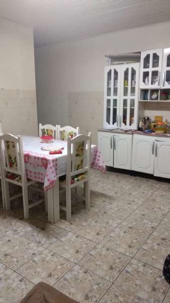 Casa com 3 quartos, 3 banheiros e 220m² à venda no bairro Fragata, Pelotas