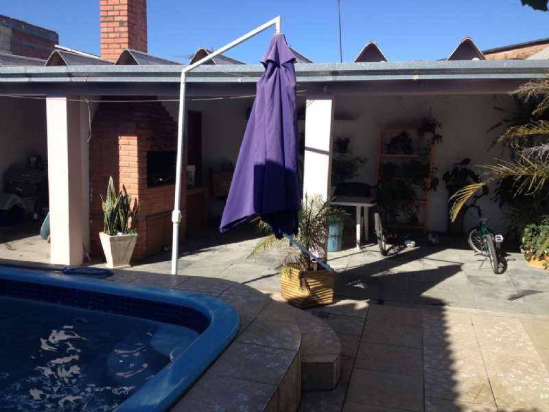 Casa com 3 quartos, 3 banheiros e 220m² à venda no bairro Fragata, Pelotas