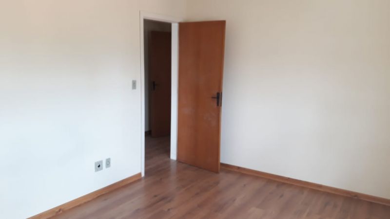 Apartamento com 2 quartos, 1 banheiro e 96m² à venda no bairro Centro, Pelotas