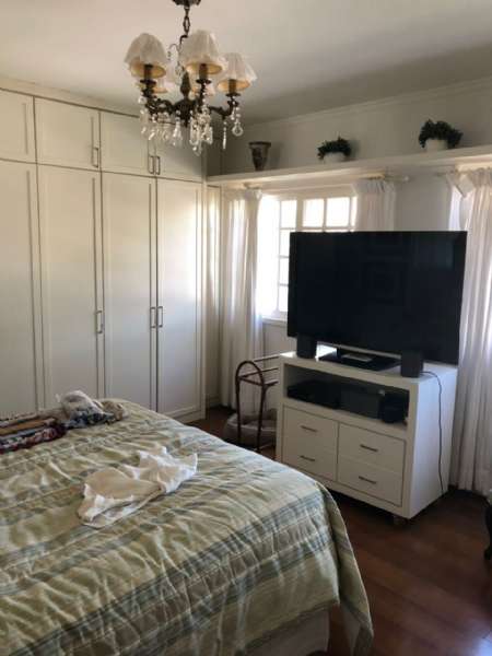 Sobrado com 3 quartos, 3 banheiros e 380m² à venda no bairro Centro, Pelotas