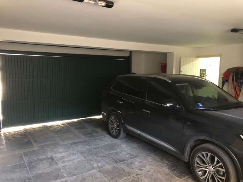 Sobrado com 3 quartos, 3 banheiros e 380m² à venda no bairro Centro, Pelotas