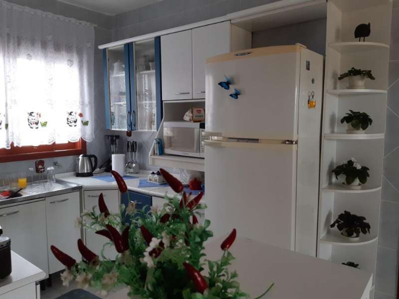Sobrado com 3 quartos, 2 banheiros e 429m² à venda no bairro Centro, Pelotas