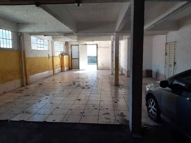 Sobrado com 3 quartos, 2 banheiros e 429m² à venda no bairro Centro, Pelotas