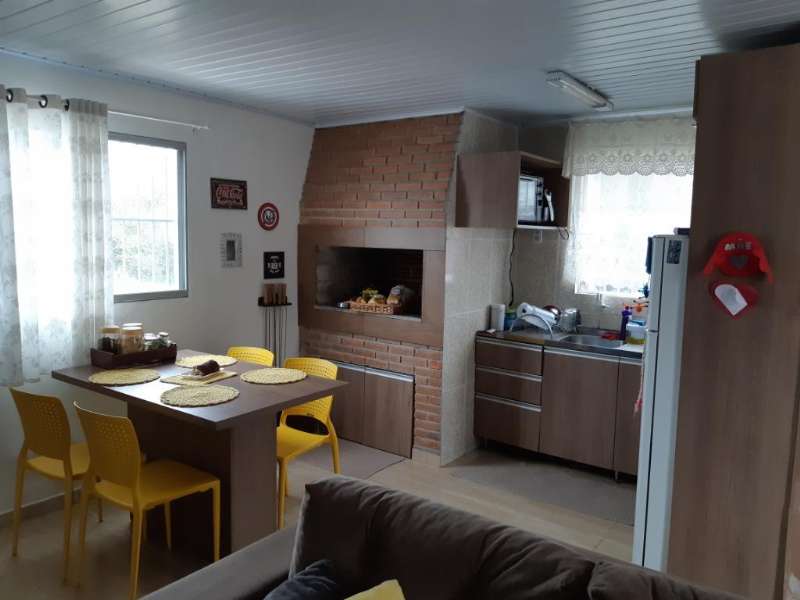 Sobrado com 3 quartos, 2 banheiros e 429m² à venda no bairro Centro, Pelotas
