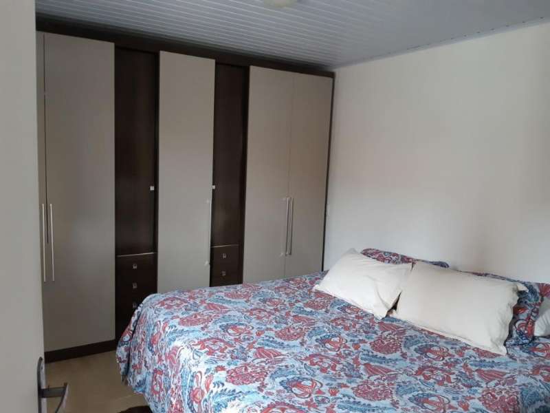 Sobrado com 3 quartos, 2 banheiros e 429m² à venda no bairro Centro, Pelotas
