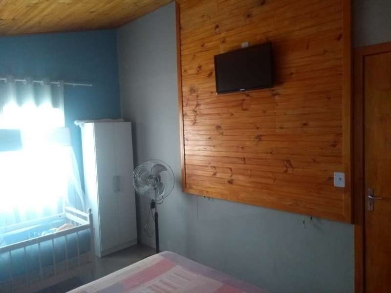 Casa Comercial com 3 quartos, 1 banheiro e 160m² à venda no bairro Sítio Floresta, Pelotas