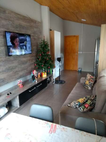 Casa Comercial com 3 quartos, 1 banheiro e 160m² à venda no bairro Sítio Floresta, Pelotas