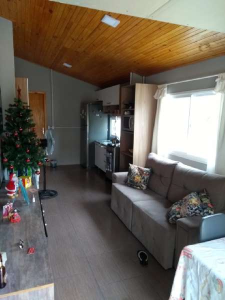 Casa Comercial com 3 quartos, 1 banheiro e 160m² à venda no bairro Sítio Floresta, Pelotas
