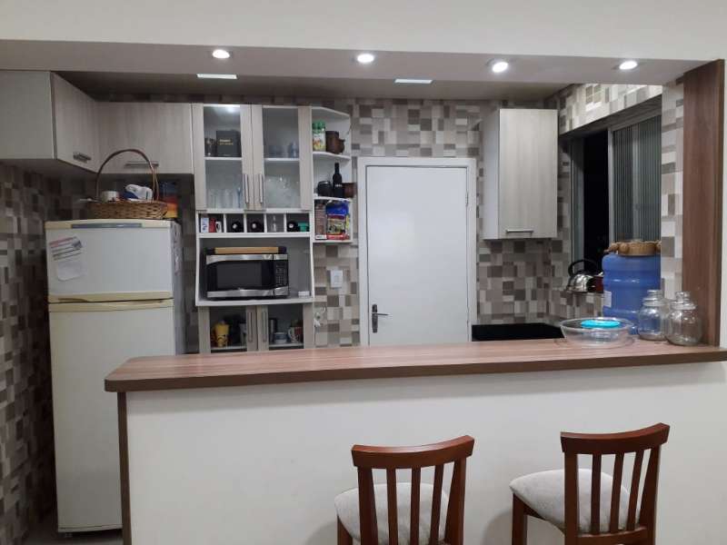 Apartamento com 2 quartos, 2 banheiros e 76m² à venda no bairro Centro, Pelotas